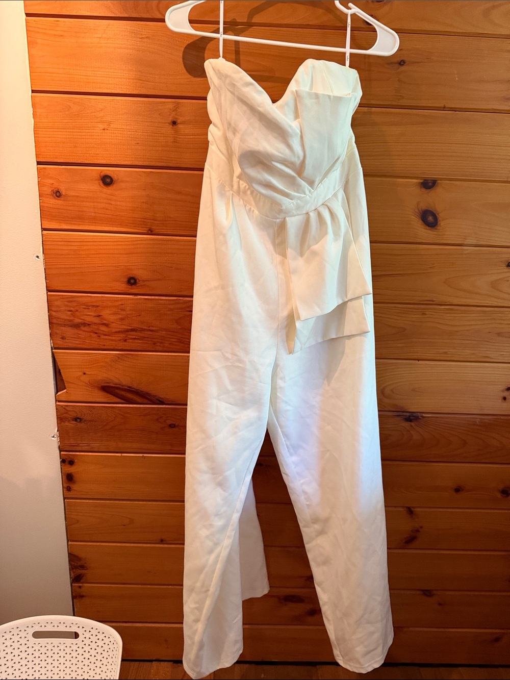 Lulu's white Jumpsuit